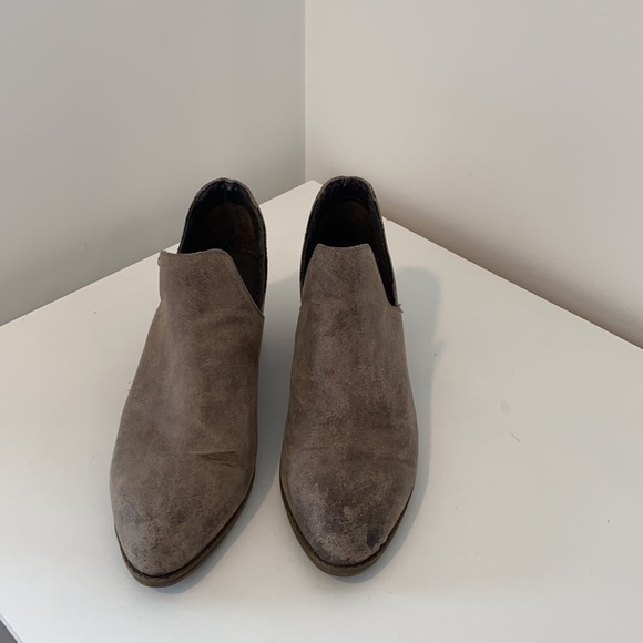 Comfortable suede like ankle booties - Picture 2 of 5